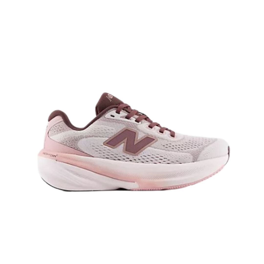 New Balance Women's 860 v15 in Pink Salt