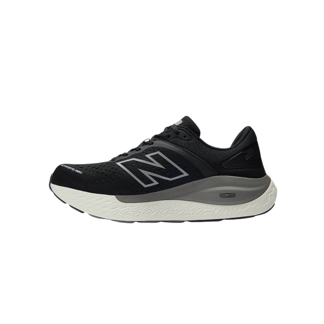 M1540BK4 New Balance Men's 1540 in Black