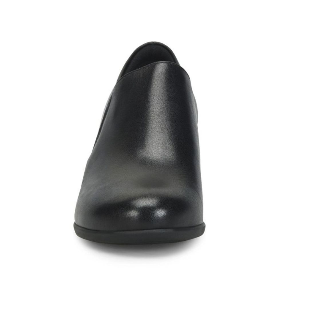CT00661-4 Front View of Comfortiva Freya Pump in Black
