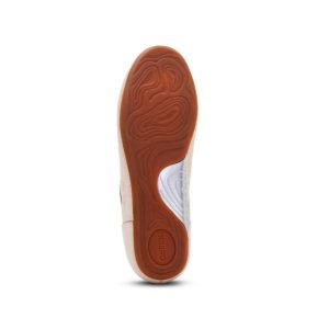 Sole of Aetrex Tess Casual in White