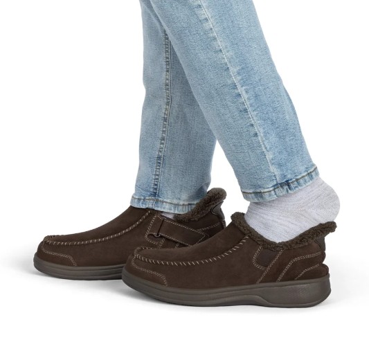 Stepping into Orthofeet Vito Mens Slipper